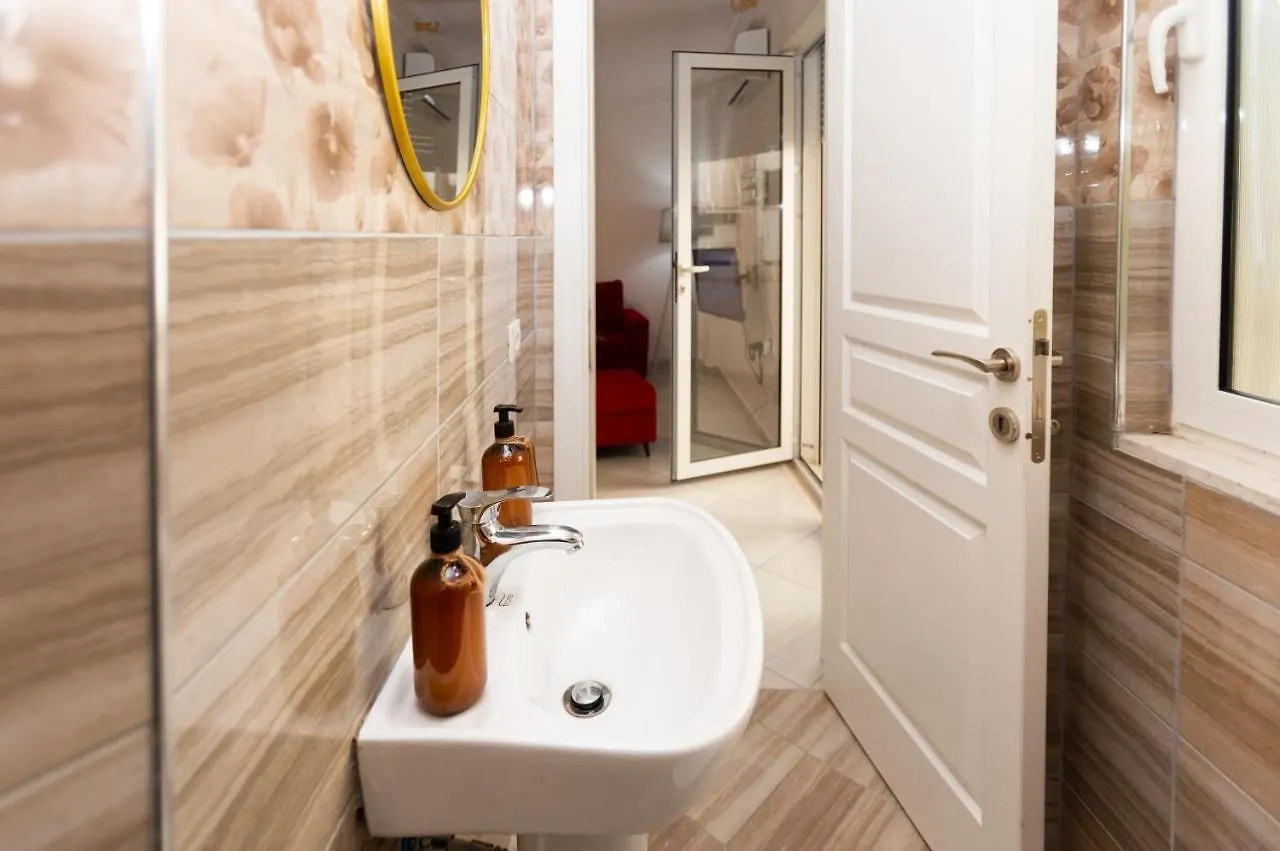 Modern Central Studio Tirana Apartment